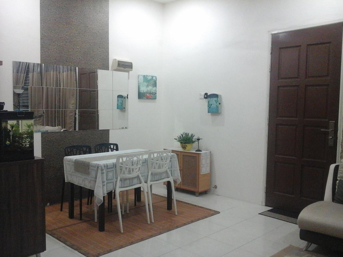 Miker Homestay Сери-Искандар Экстерьер фото